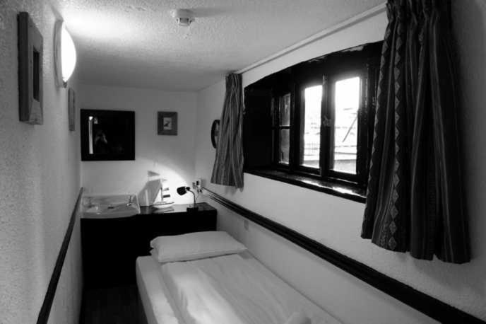The Holyhead Hostel Dublin Phòng bức ảnh