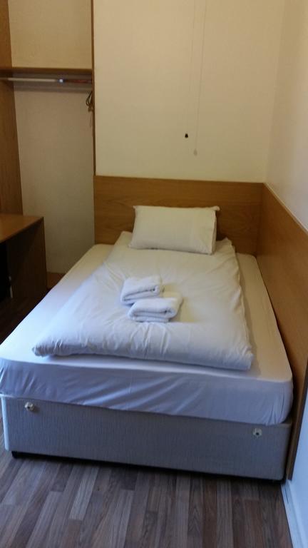 The Holyhead Hostel Dublin Ngoại thất bức ảnh