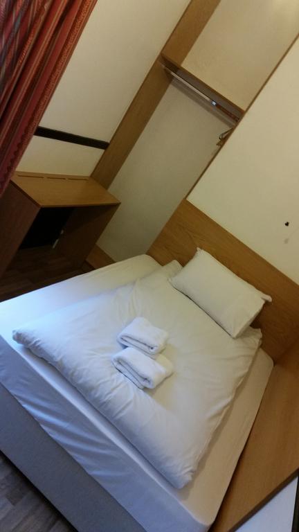 The Holyhead Hostel Dublin Ngoại thất bức ảnh