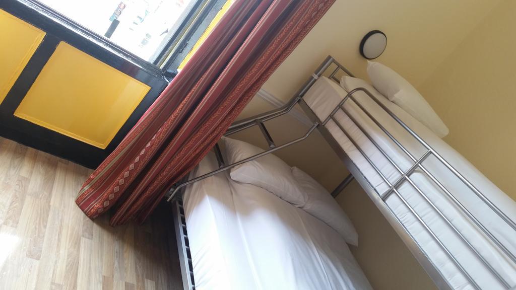 The Holyhead Hostel Dublin Ngoại thất bức ảnh